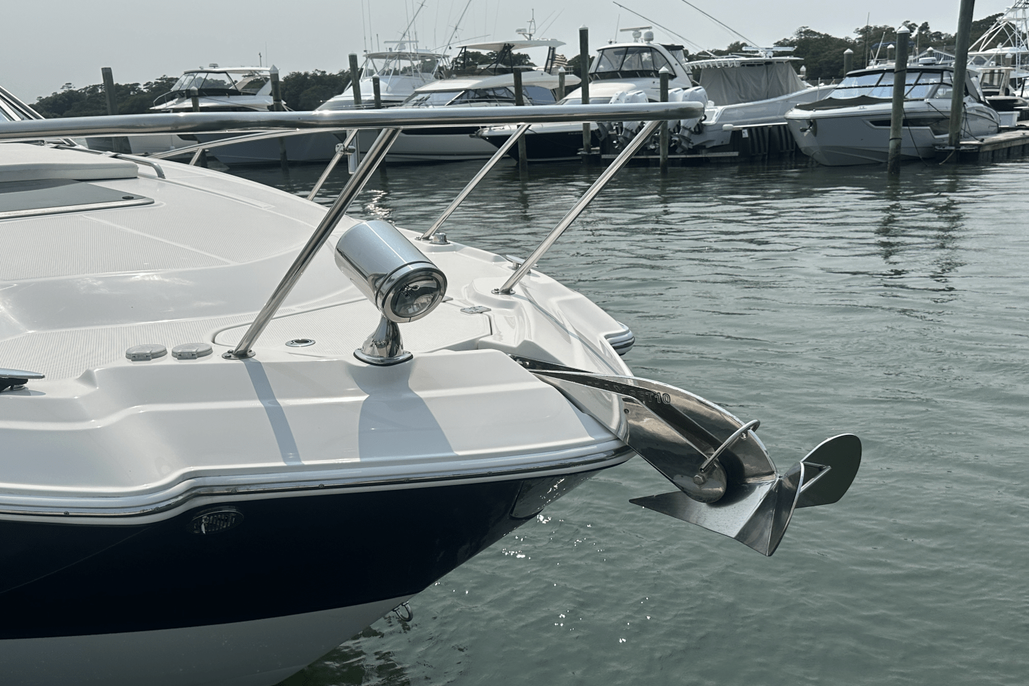 2016 Chaparral 330 SIGNATURE Image Thumbnail #10
