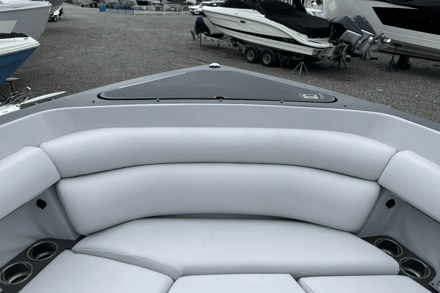 2022 Aviara AV32 Outboard Image Thumbnail #32