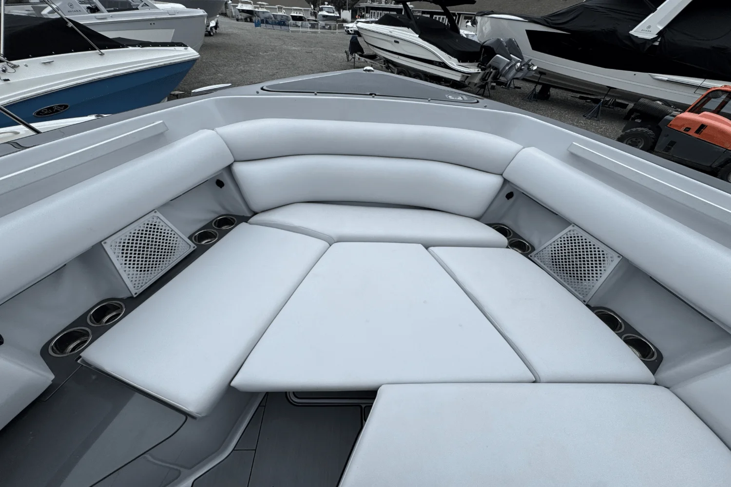 2022 Aviara AV32 Outboard Image Thumbnail #32