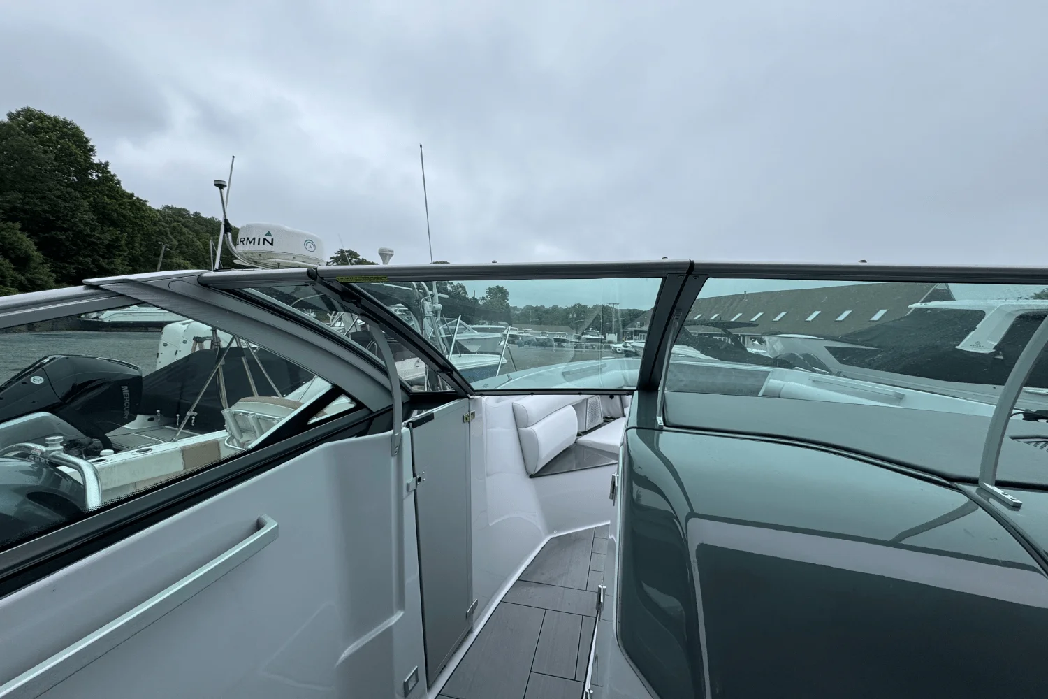 2022 Aviara AV32 Outboard Image Thumbnail #24