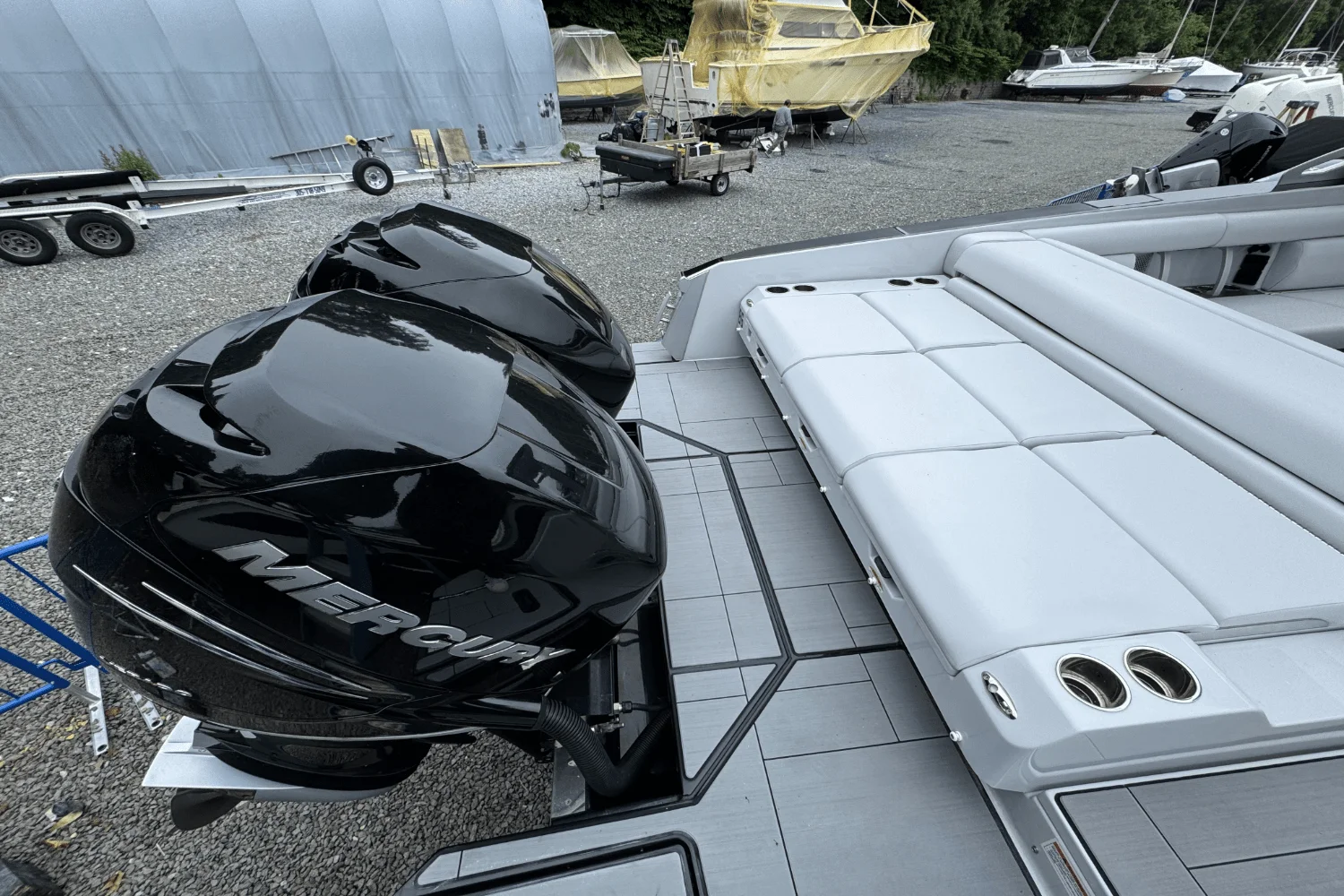 2022 Aviara AV32 Outboard Image Thumbnail #3