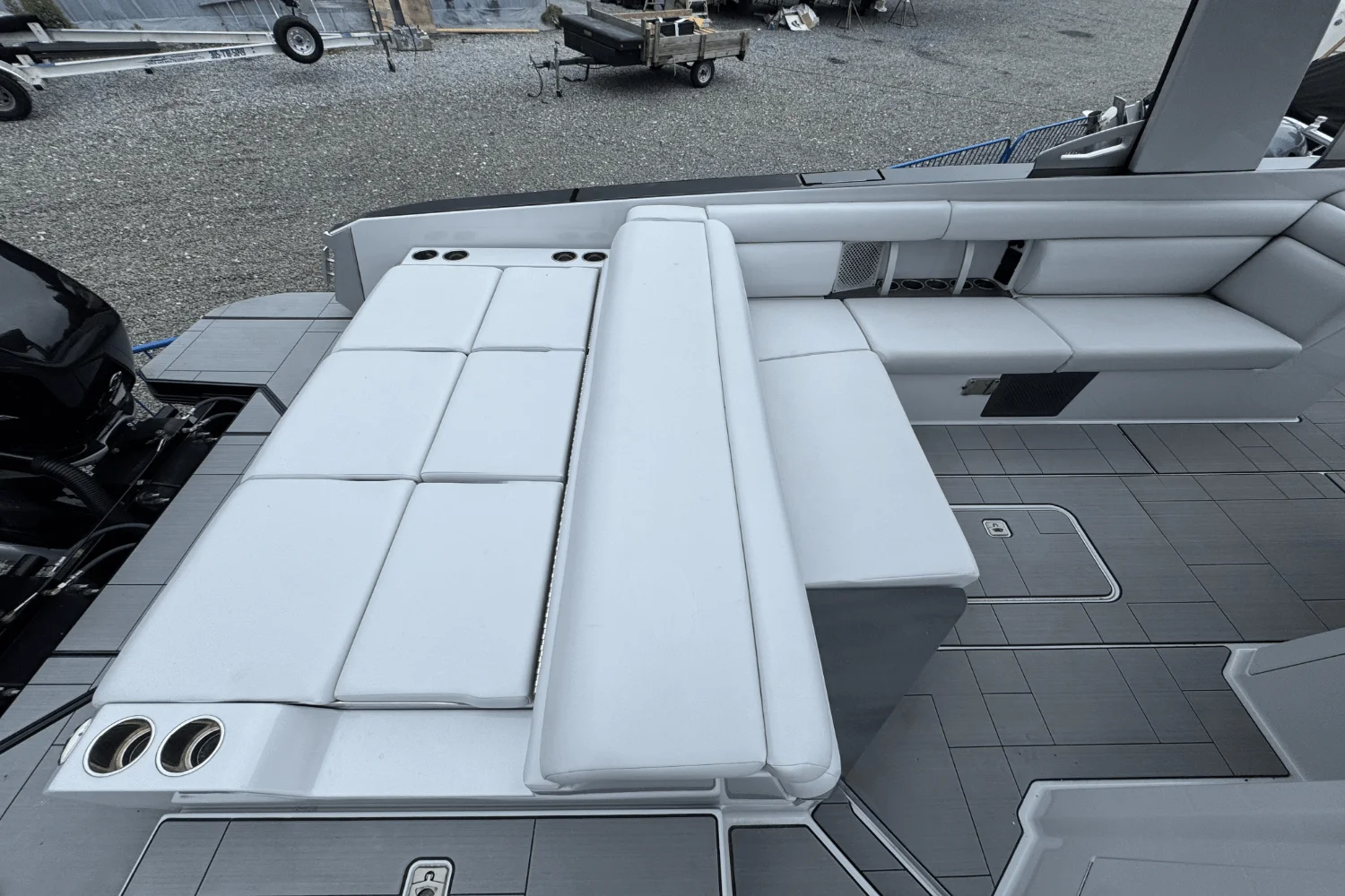 2022 Aviara AV32 Outboard Image Thumbnail #8