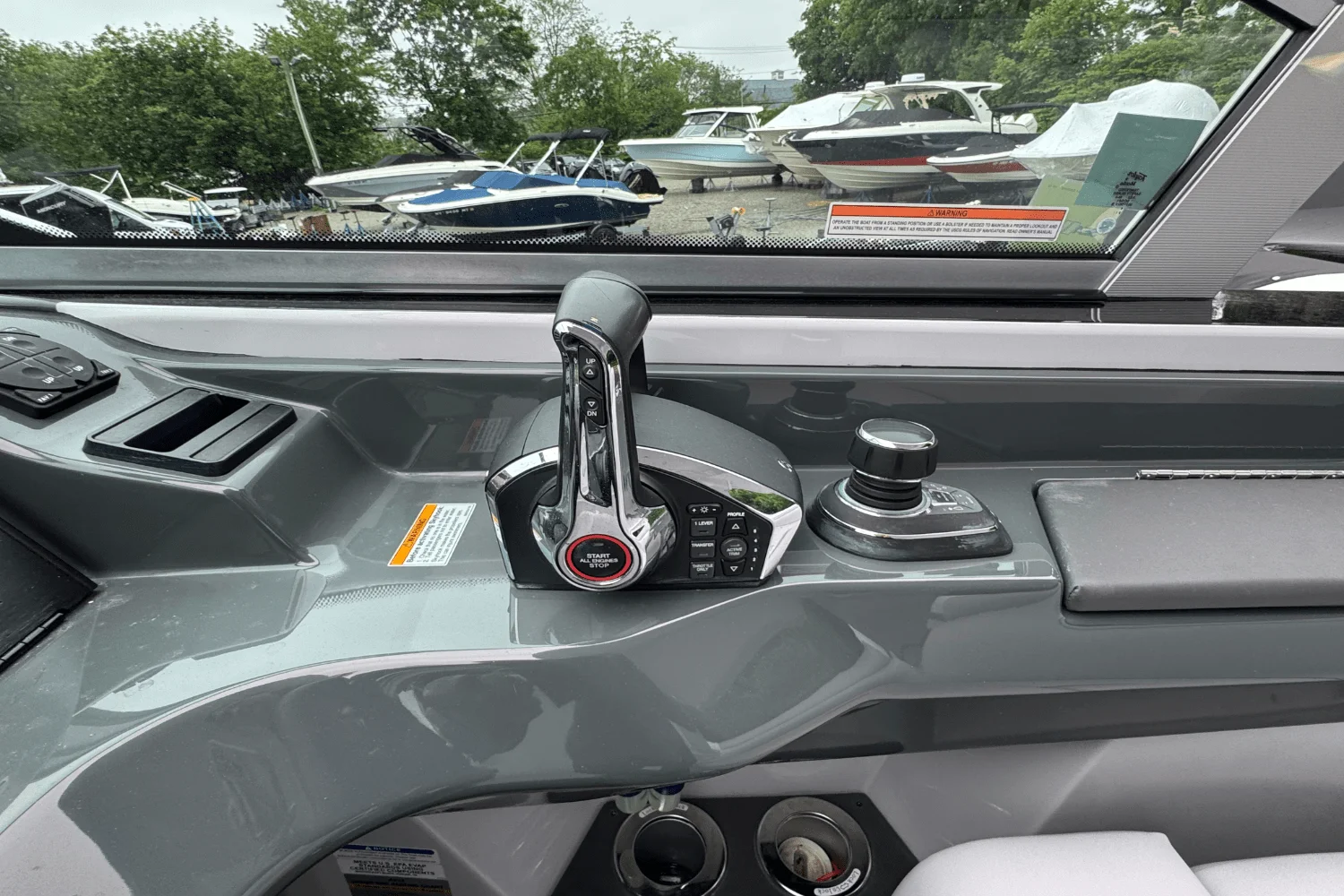 2022 Aviara AV32 Outboard Image Thumbnail #16