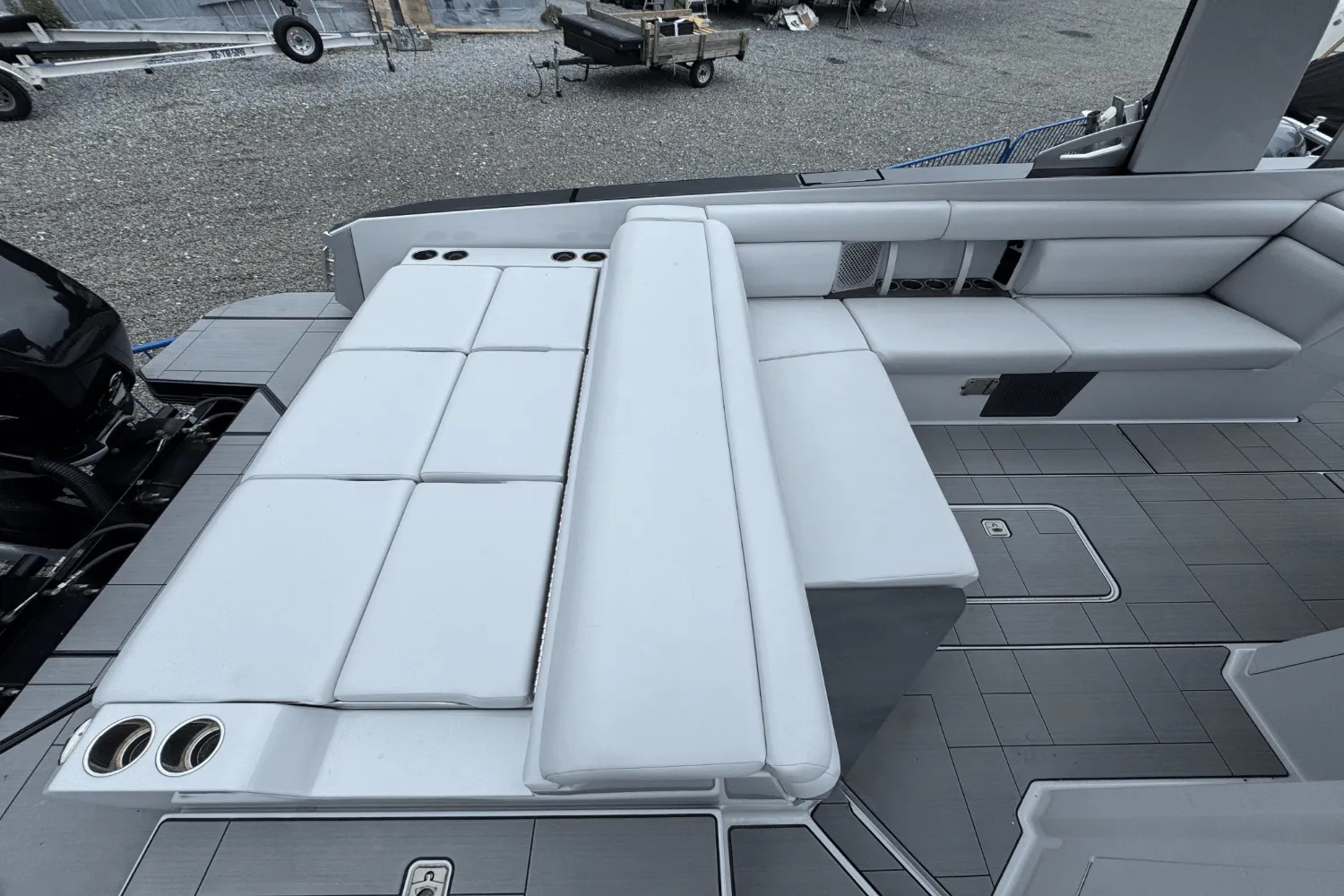 2022 Aviara AV32 Outboard Image Thumbnail #7
