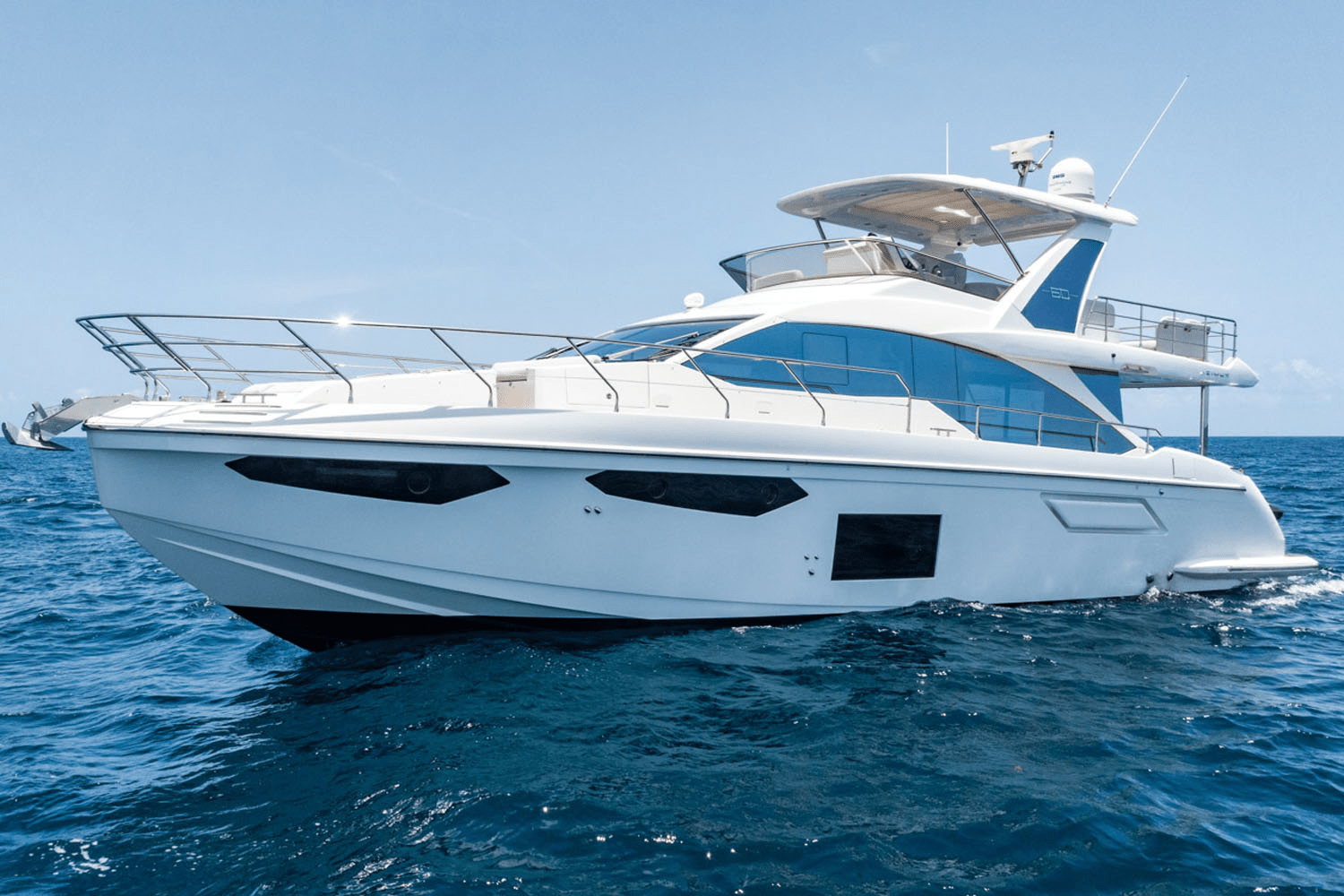 2024 Azimut 60 FLY Image Thumbnail #1