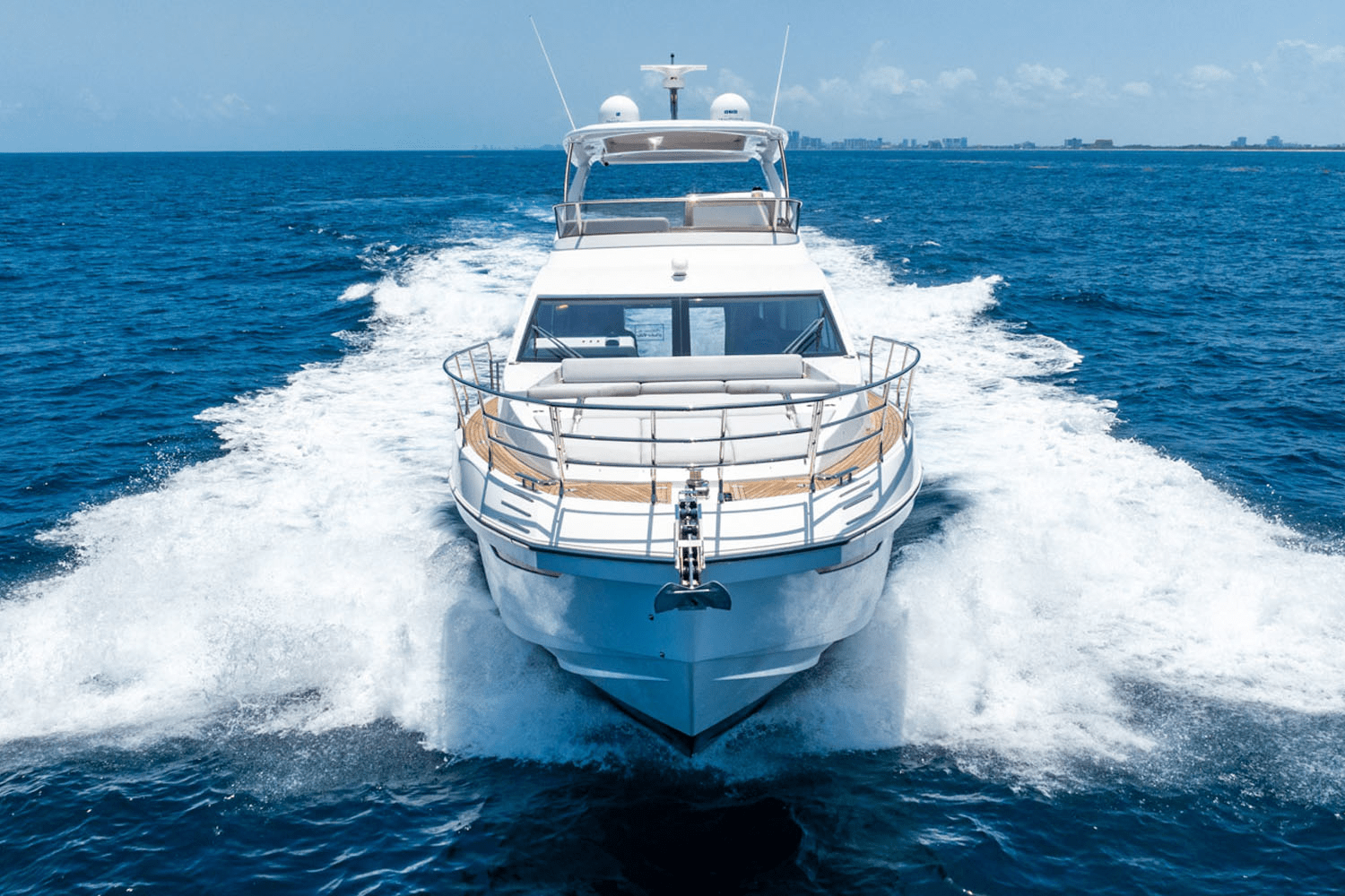 2024 Azimut 60 FLY Image Thumbnail #3
