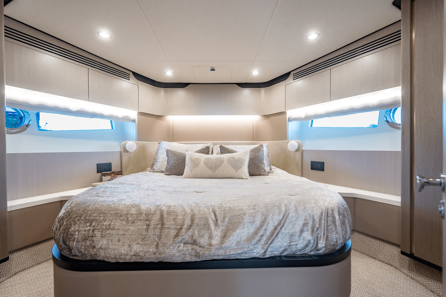 2024 Azimut 60 FLY Image Thumbnail #30