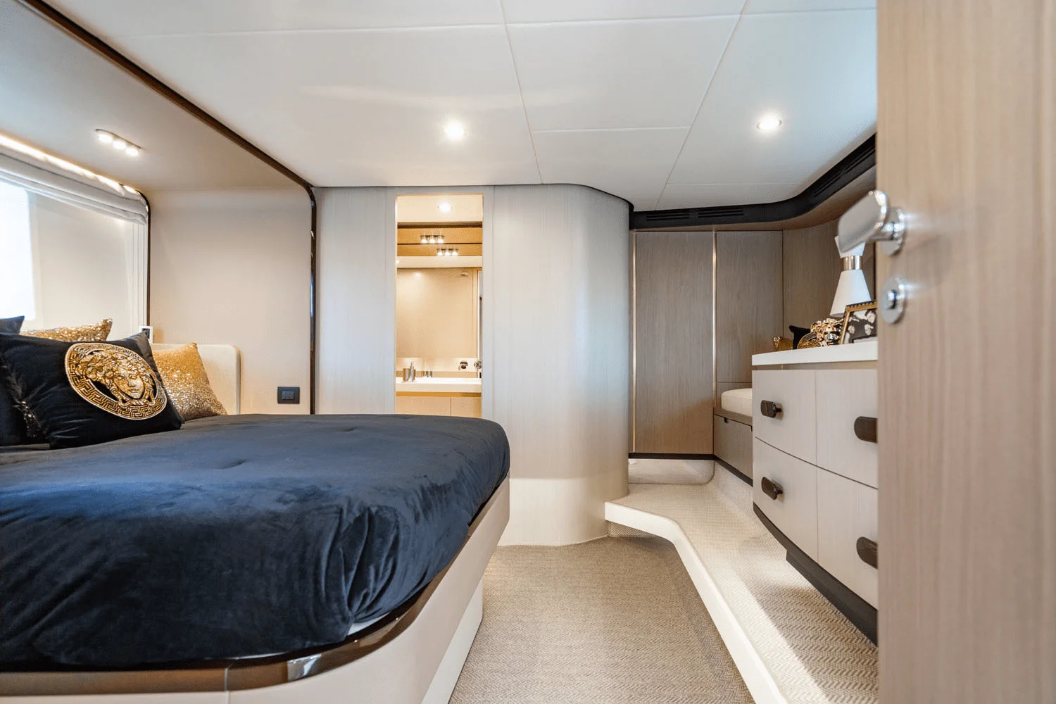 2024 Azimut 60 FLY Image Thumbnail #22