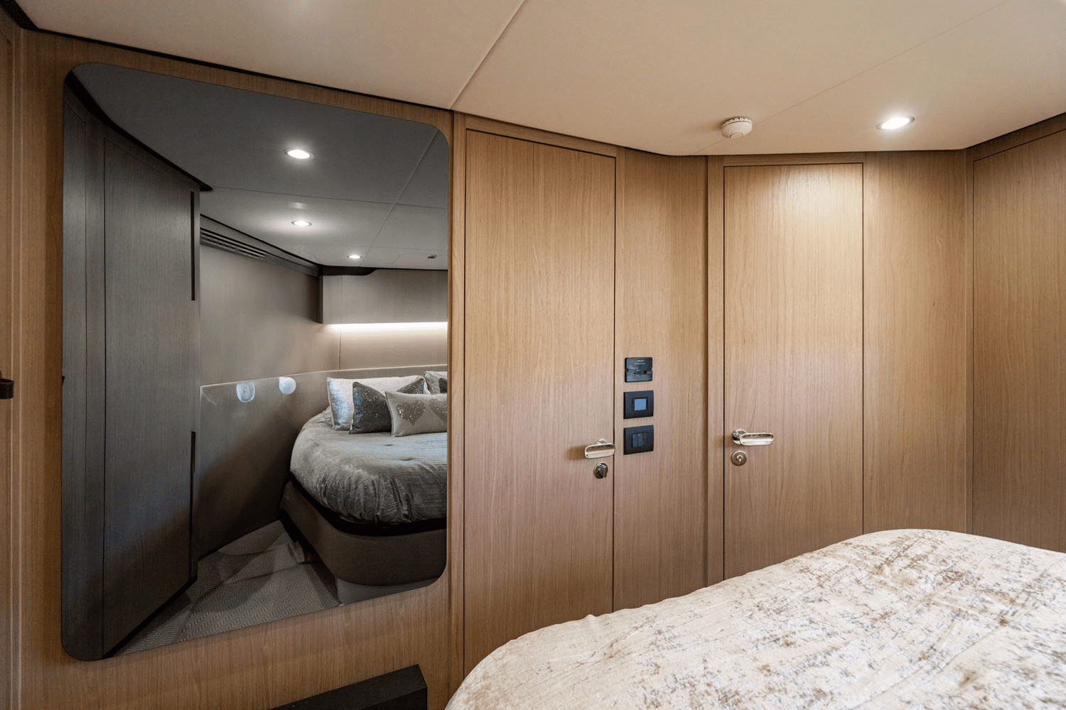 2024 Azimut 60 FLY Image Thumbnail #32