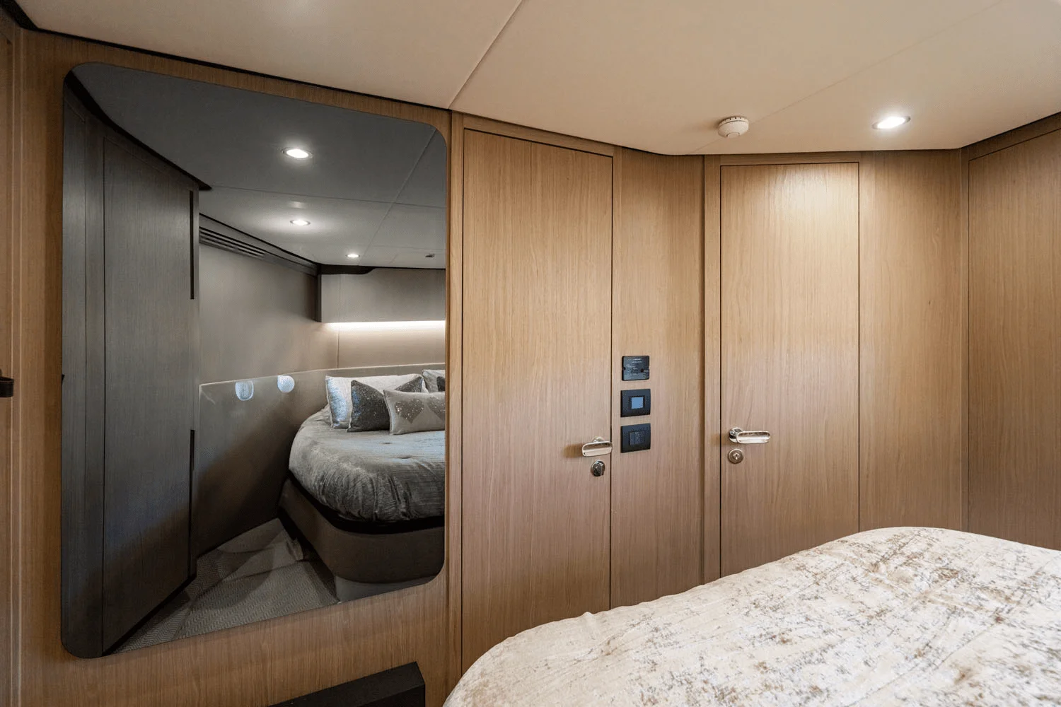 2024 Azimut 60 FLY Image Thumbnail #32