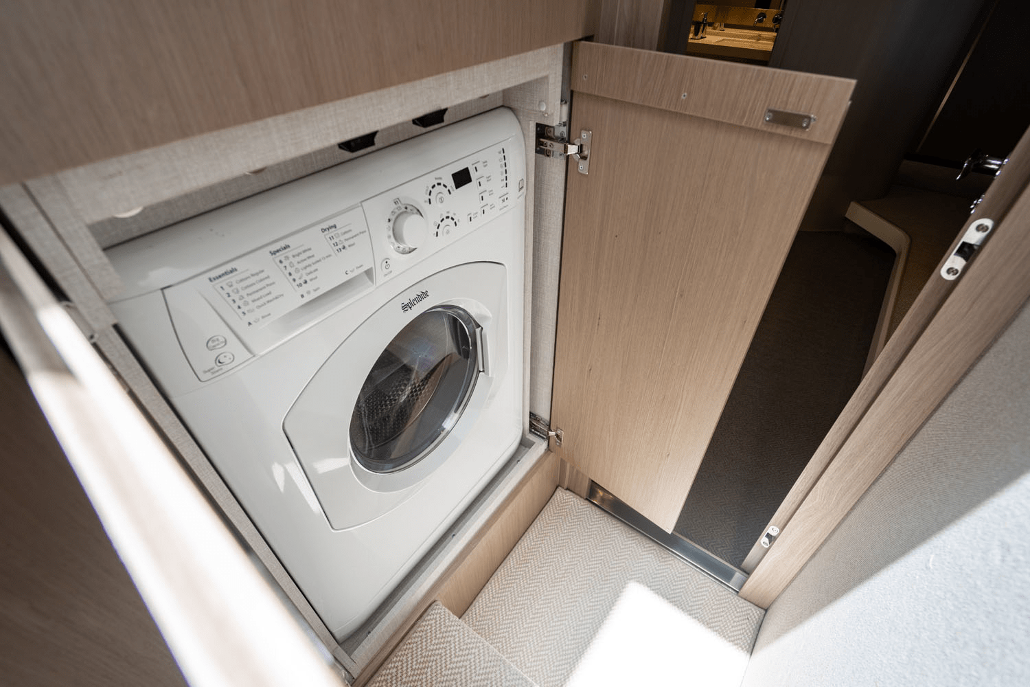 2024 Azimut 60 FLY Image Thumbnail #21