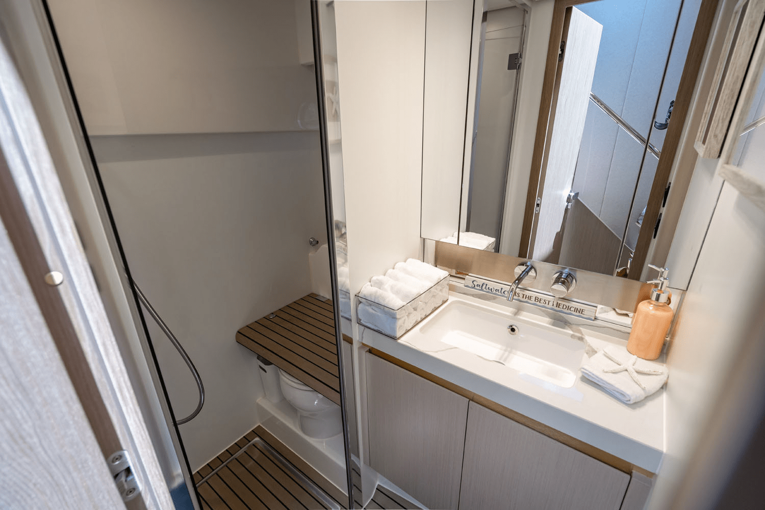 2024 Azimut 60 FLY Image Thumbnail #18