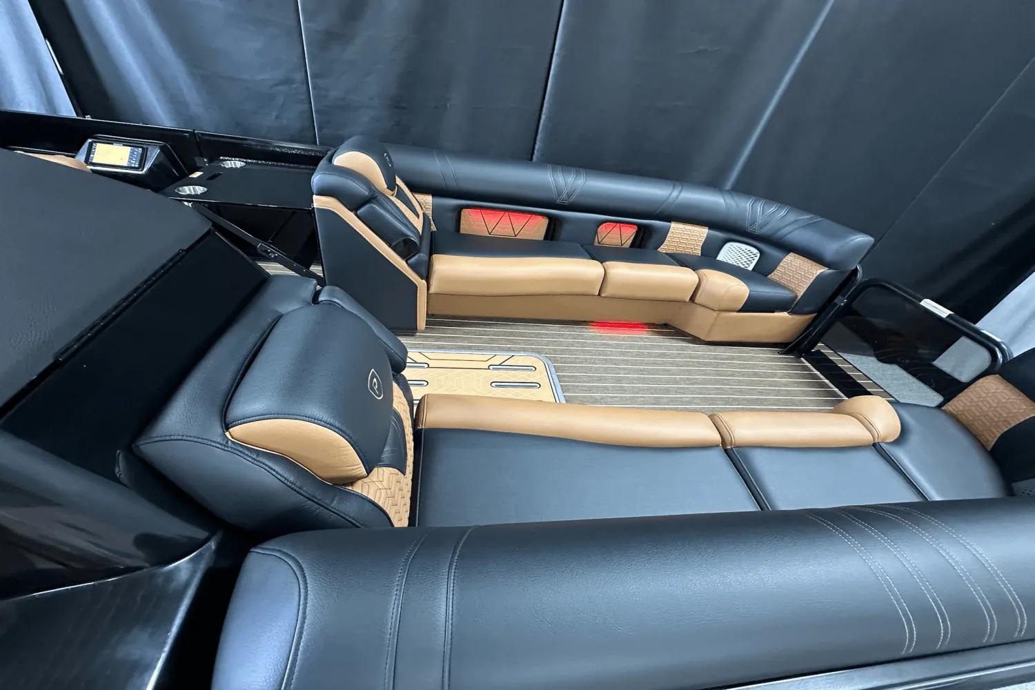 2026 Premier 250INTRIGUE Image Thumbnail #19