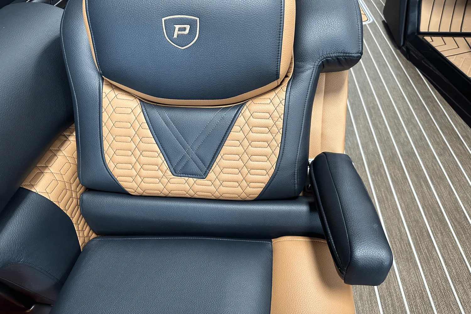 2026 Premier 250INTRIGUE Image Thumbnail #31