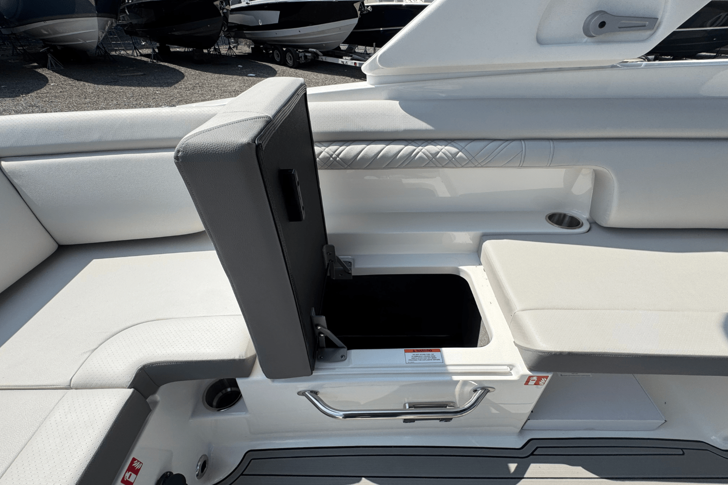 2026 Sea Ray SDX 290 Outboard Image Thumbnail #16