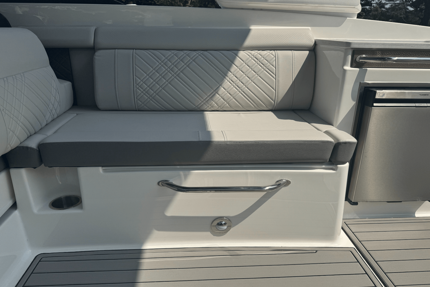 2026 Sea Ray SDX 290 Outboard Image Thumbnail #17
