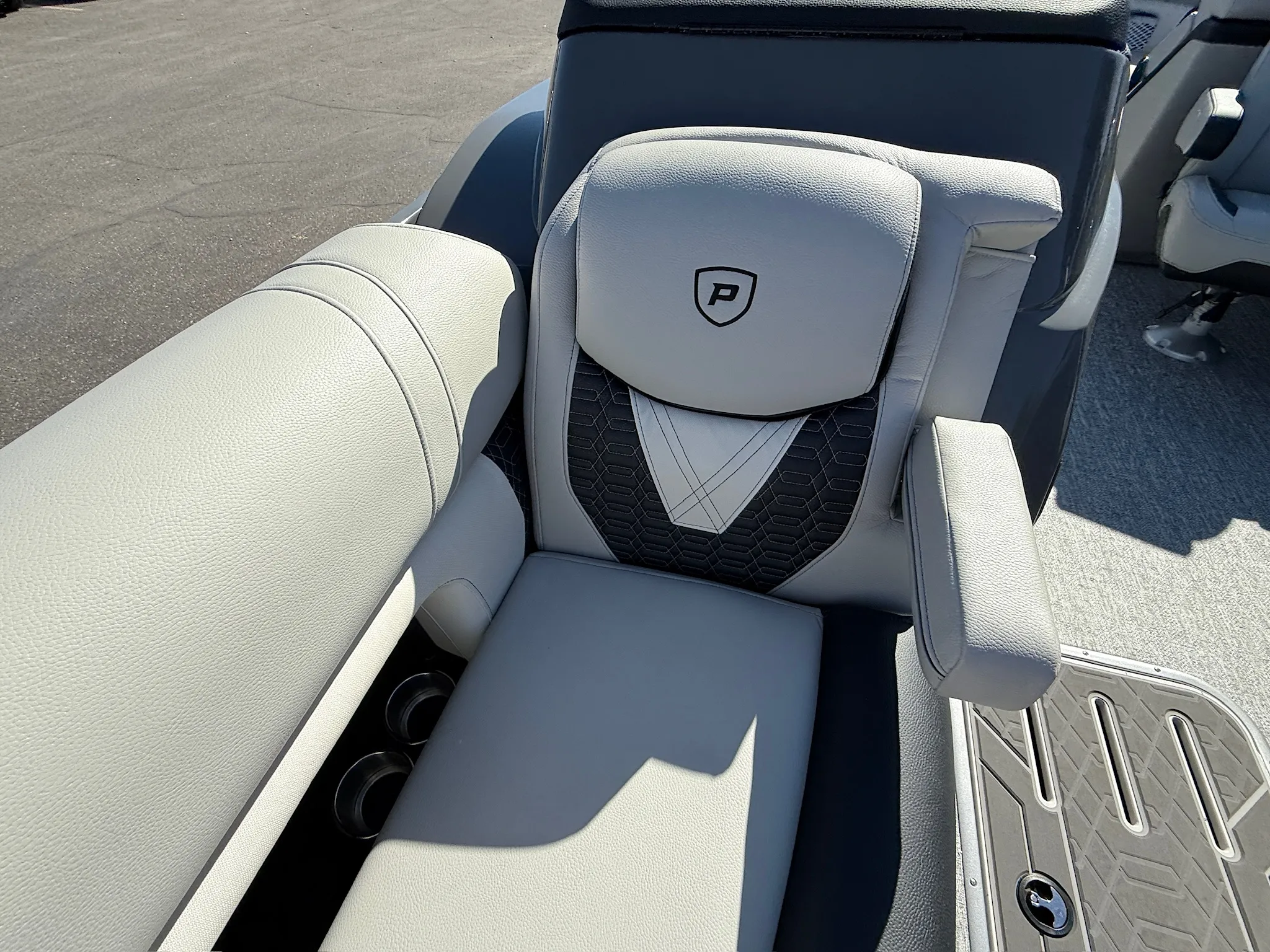 2026 Premier 250INTRIGUE Image Thumbnail #9