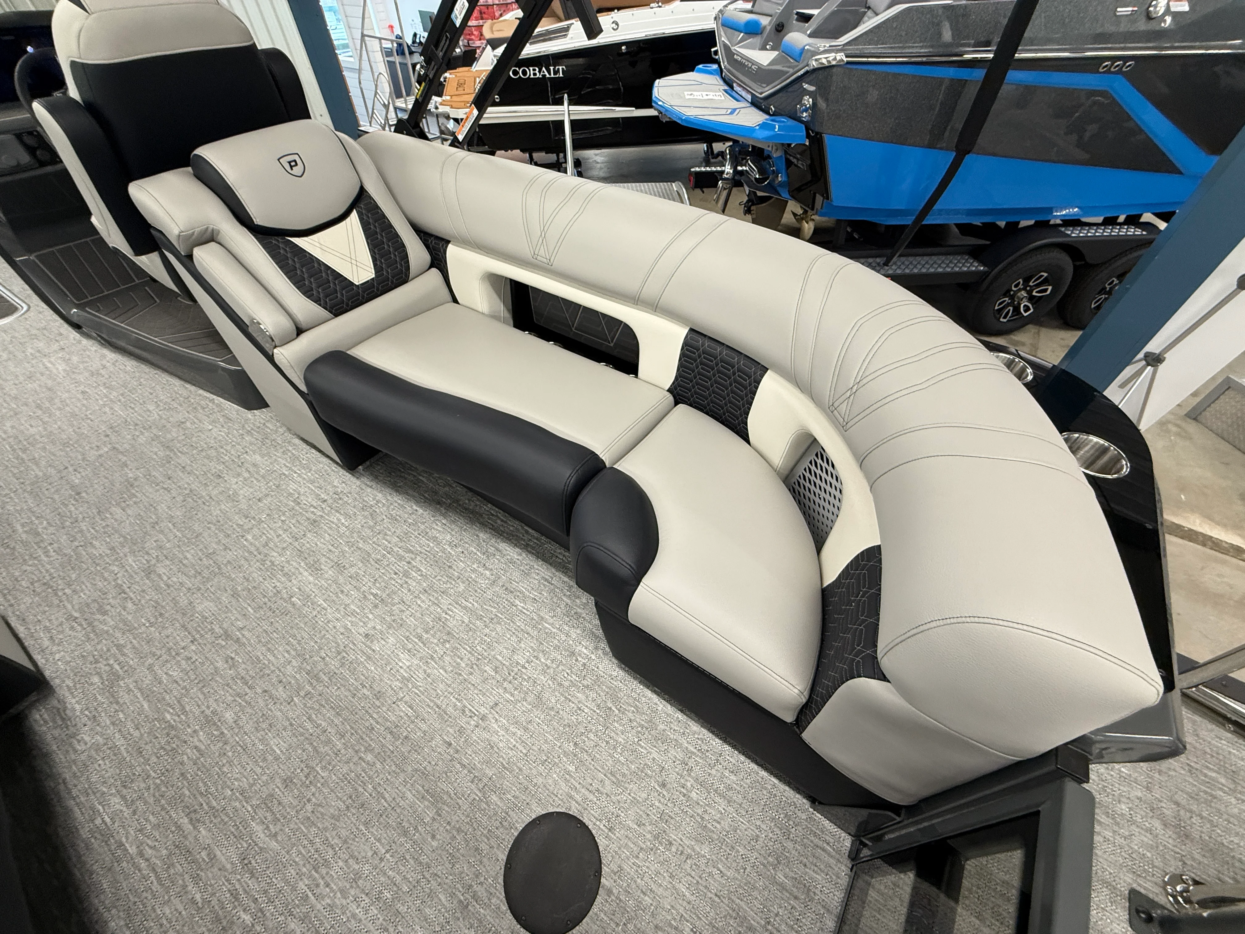 2026 Premier 250INTRIGUE Image Thumbnail #25