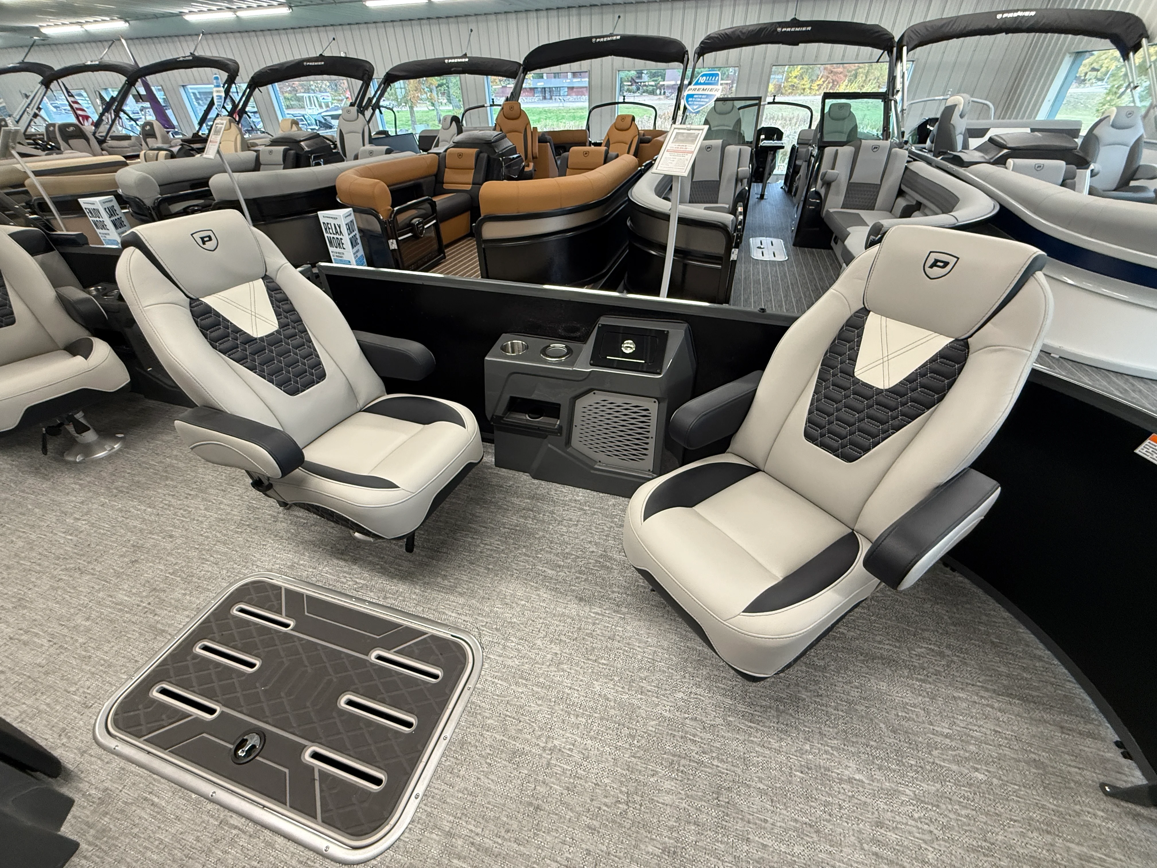 2026 Premier 250INTRIGUE Image Thumbnail #49