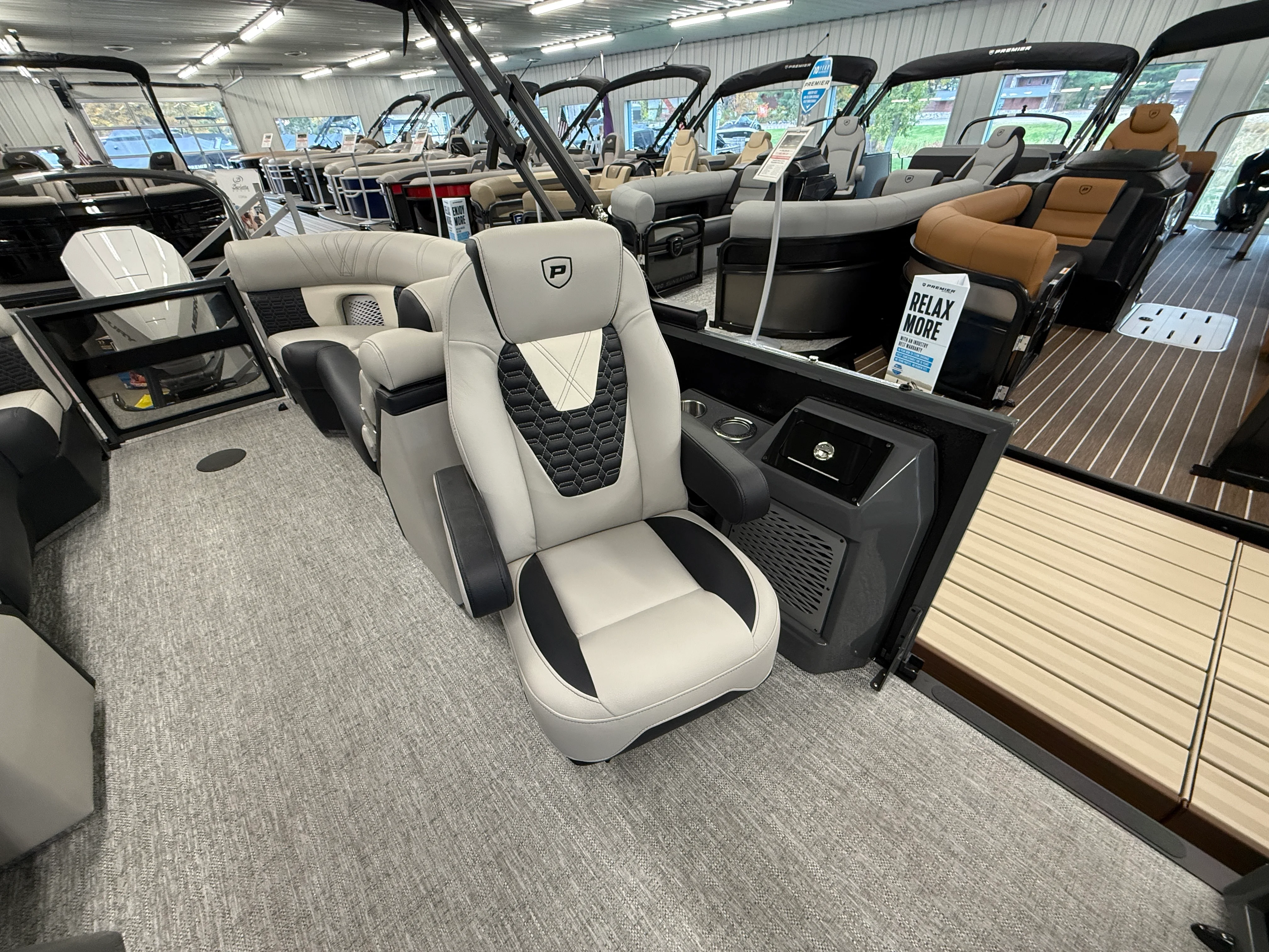 2026 Premier 250INTRIGUE Image Thumbnail #29