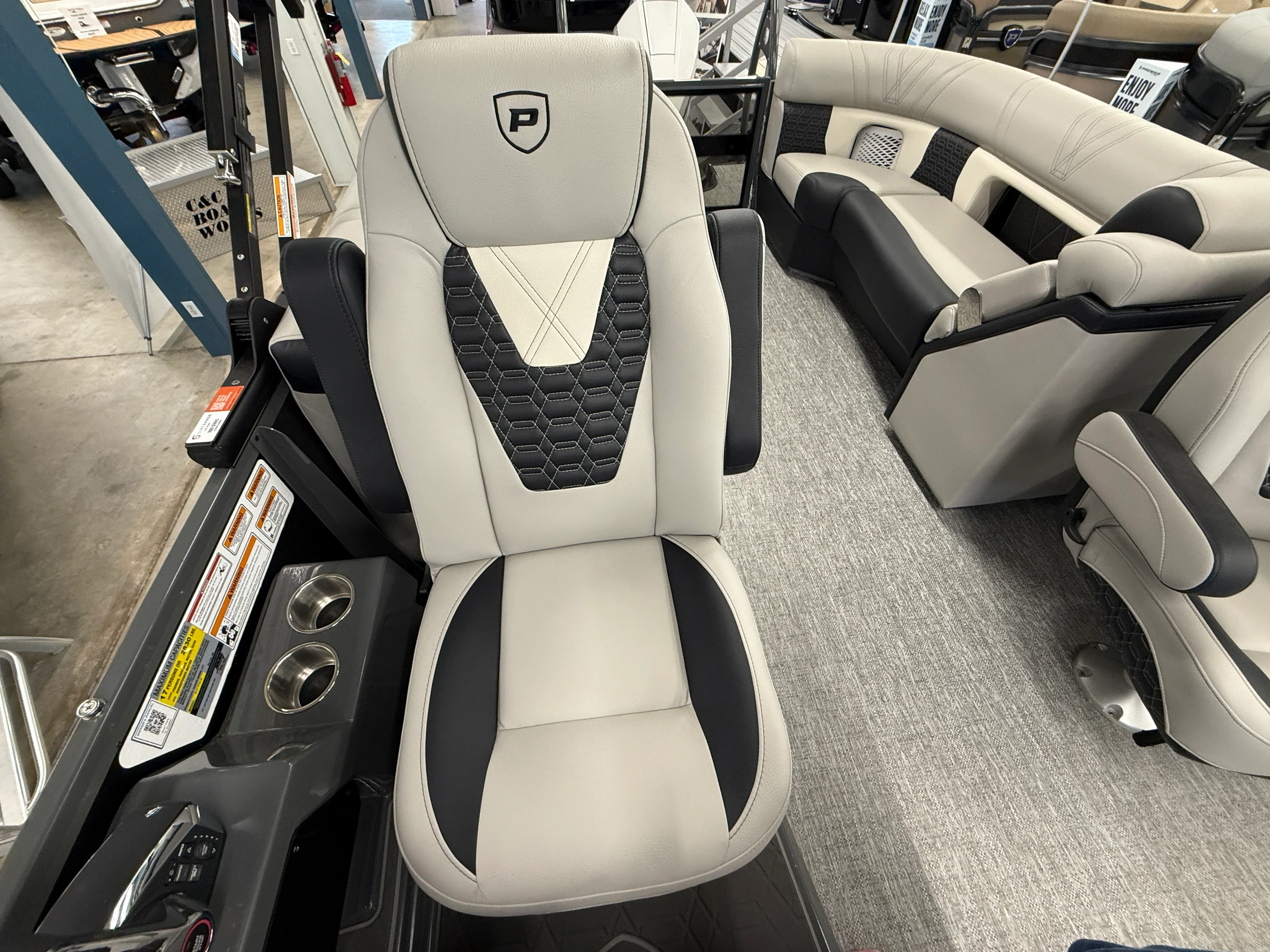 2026 Premier 250INTRIGUE Image Thumbnail #39