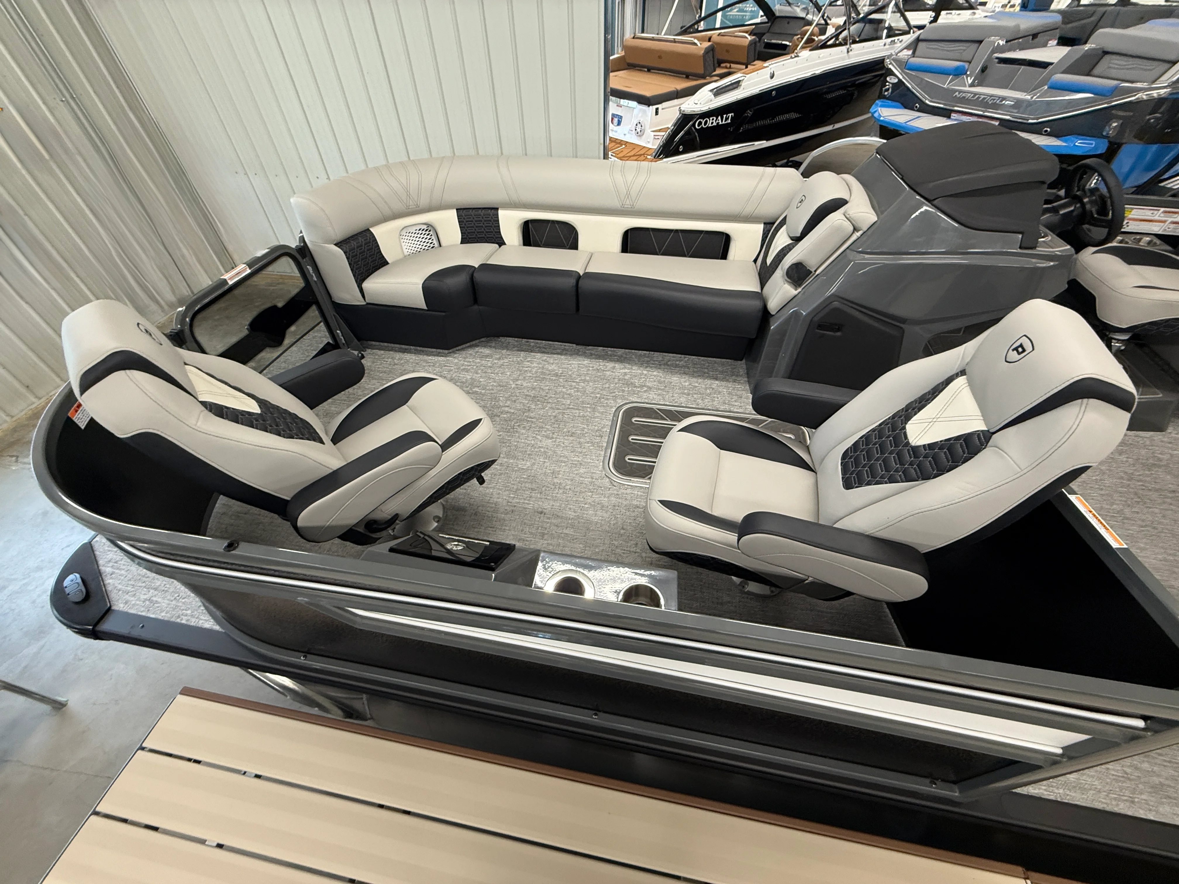 2026 Premier 250INTRIGUE Image Thumbnail #9