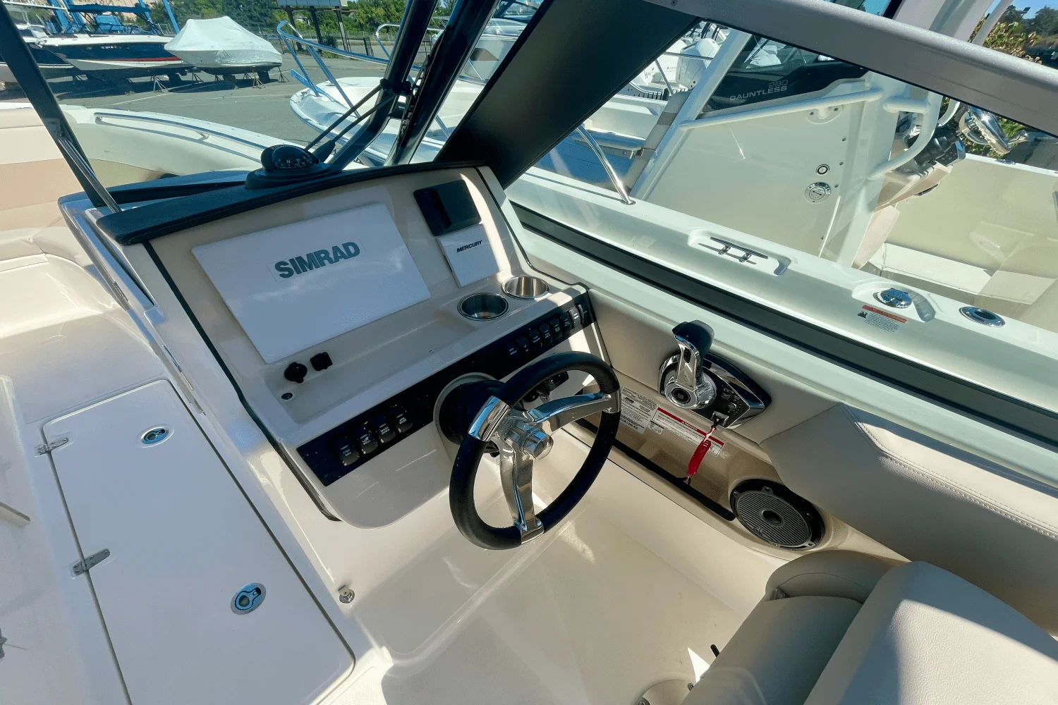 2026 Boston Whaler 240 Vantage Image Thumbnail #15