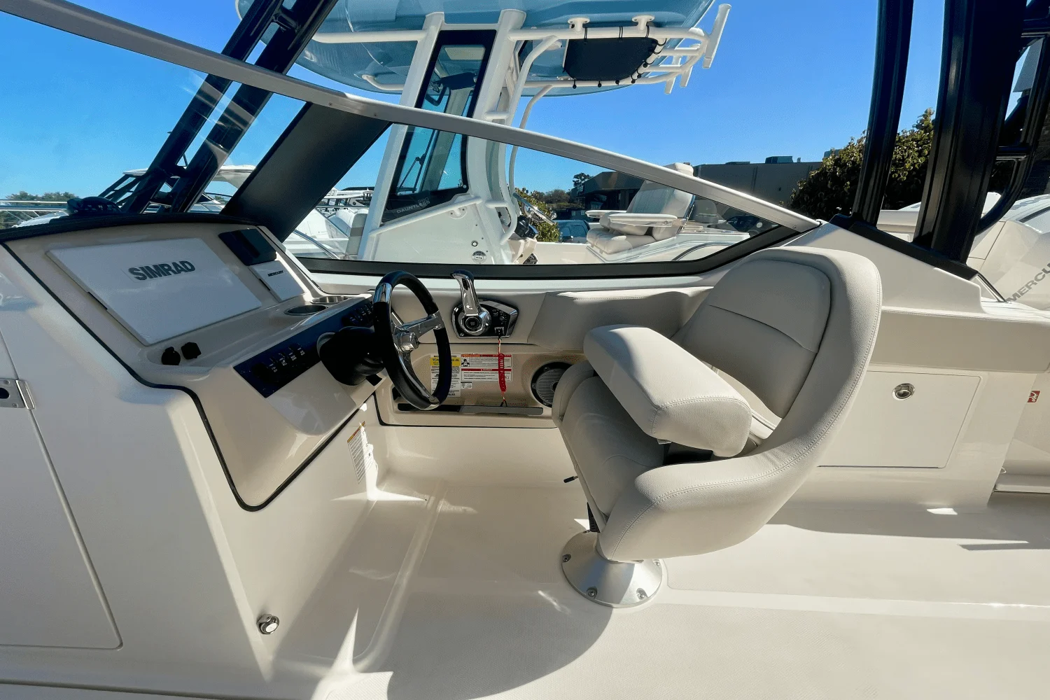 2026 Boston Whaler 240 Vantage Image Thumbnail #14
