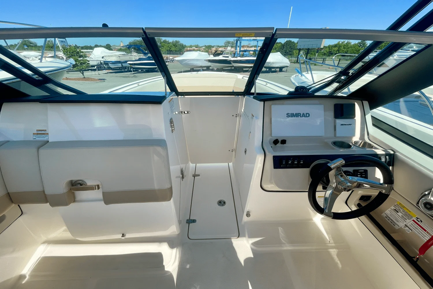 2026 Boston Whaler 240 Vantage Image Thumbnail #17