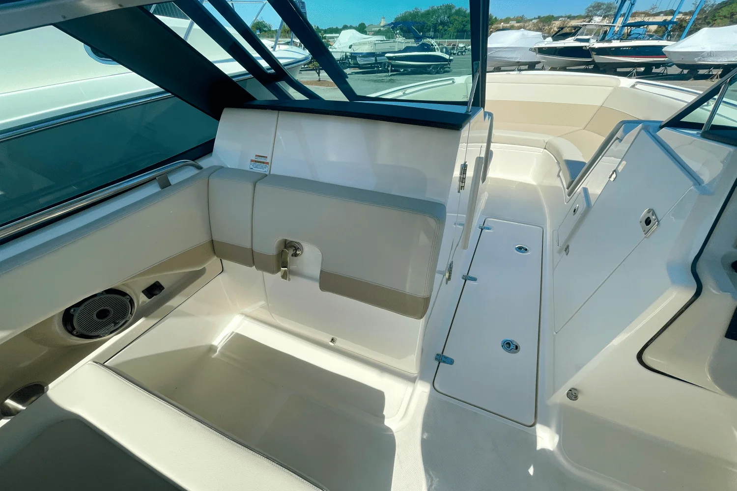 2026 Boston Whaler 240 Vantage Image Thumbnail #11