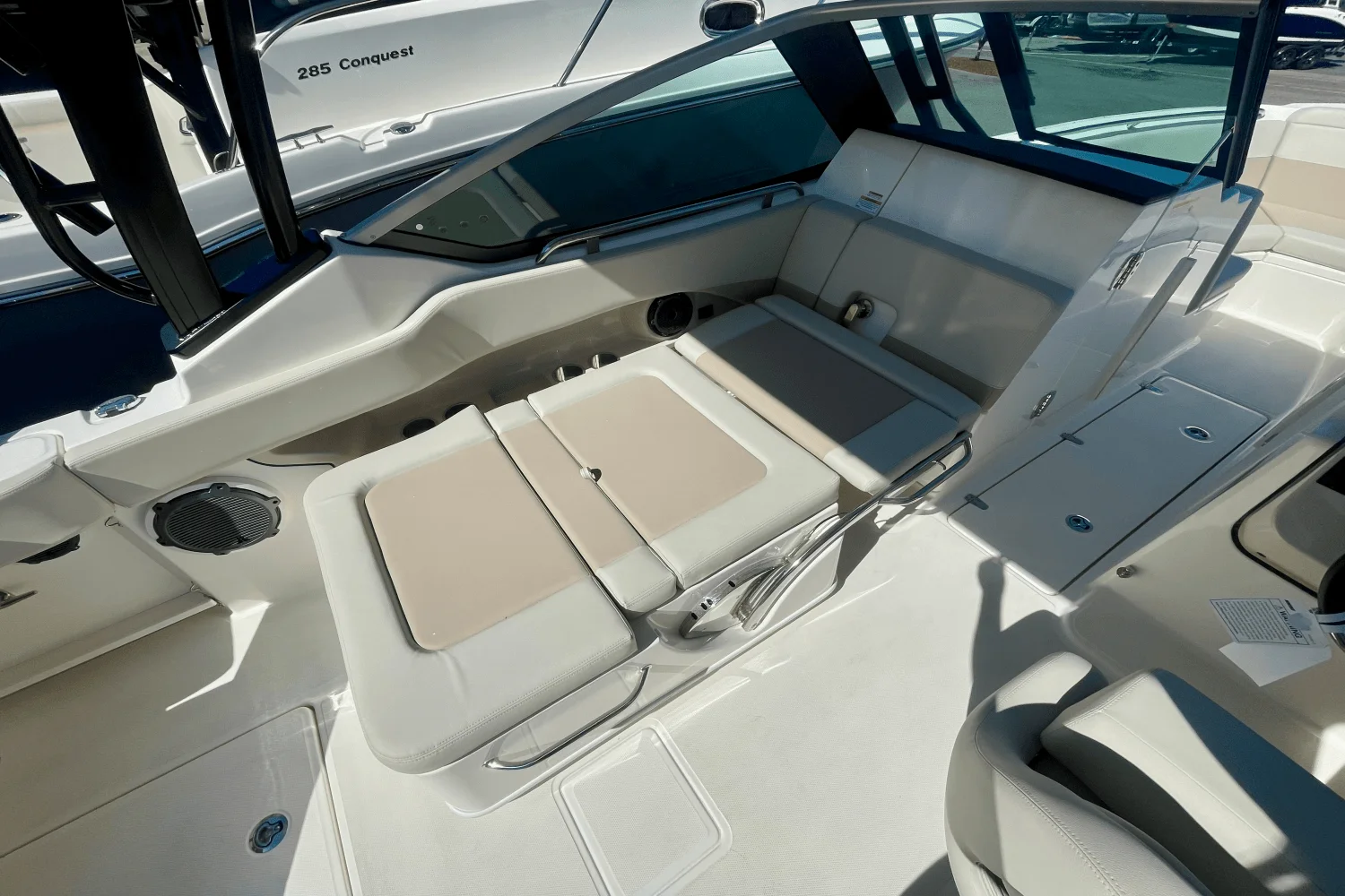2026 Boston Whaler 240 Vantage Image Thumbnail #7