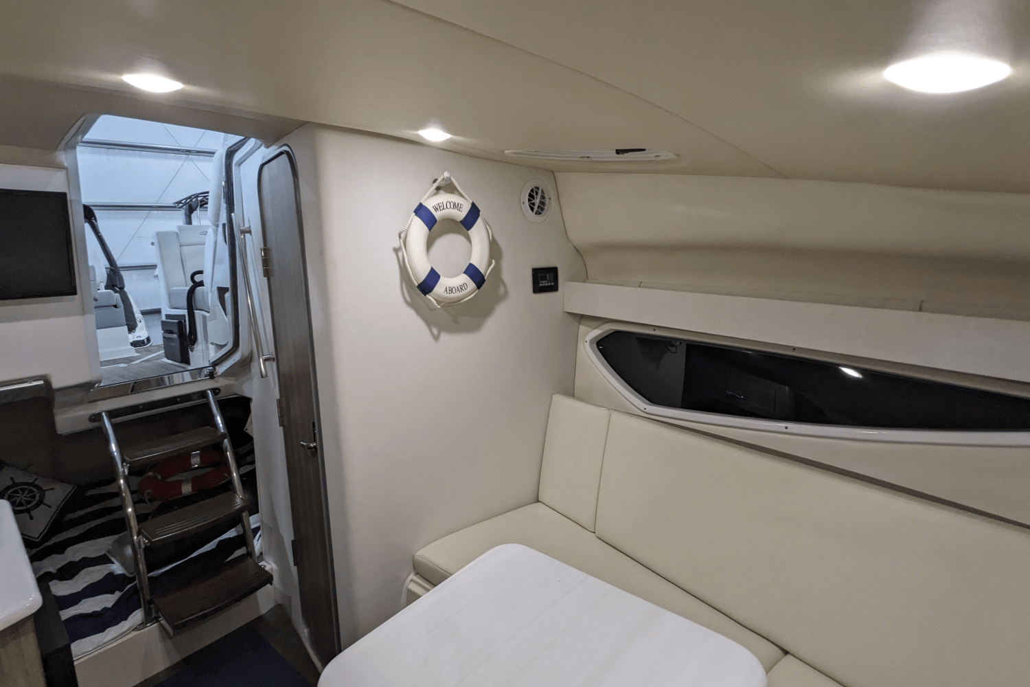 2022 Regal 28 EXPRESS Image Thumbnail #10