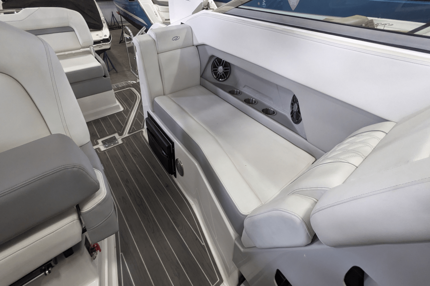 2022 Regal 28 EXPRESS Image Thumbnail #20