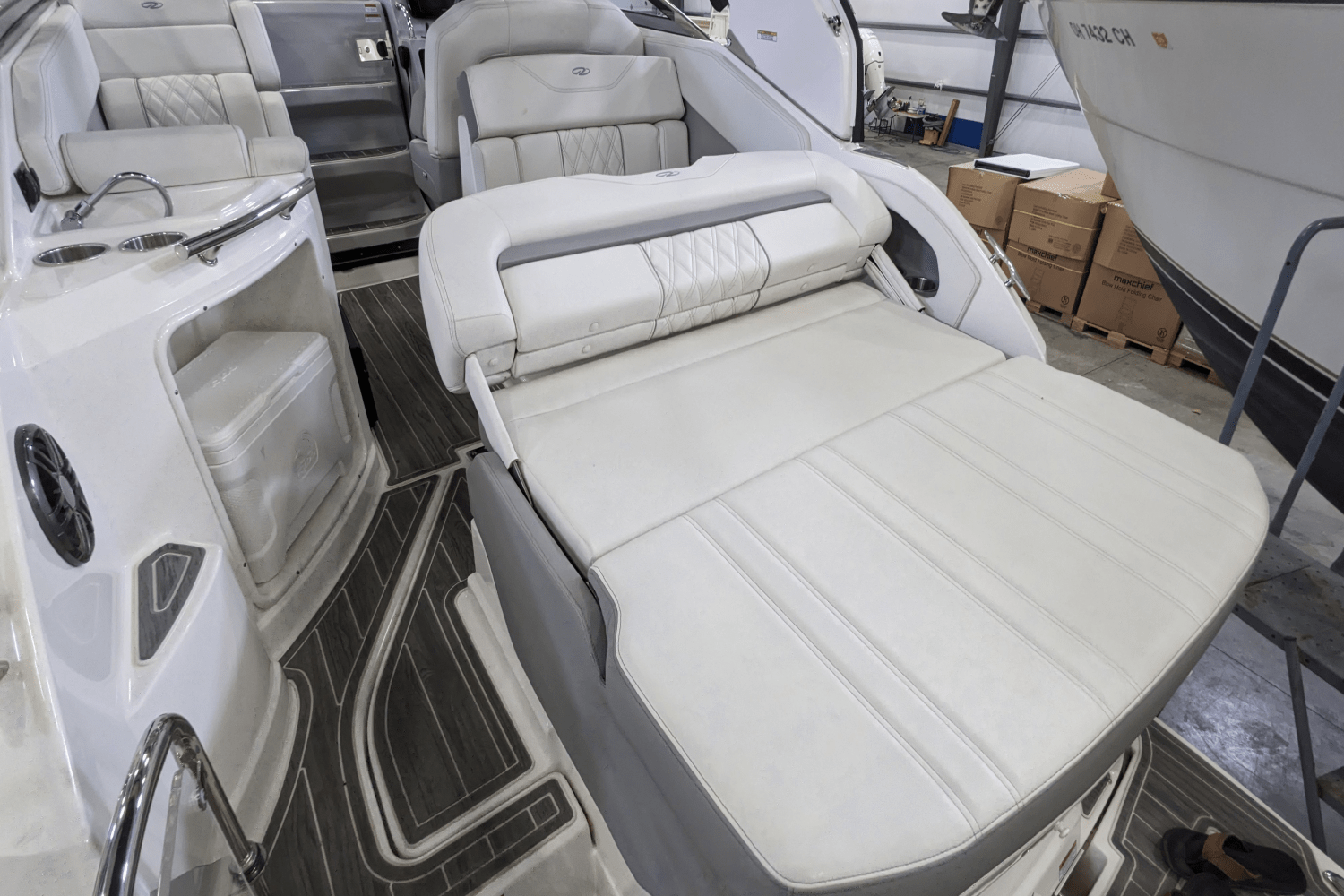 2022 Regal 28 EXPRESS Image Thumbnail #38