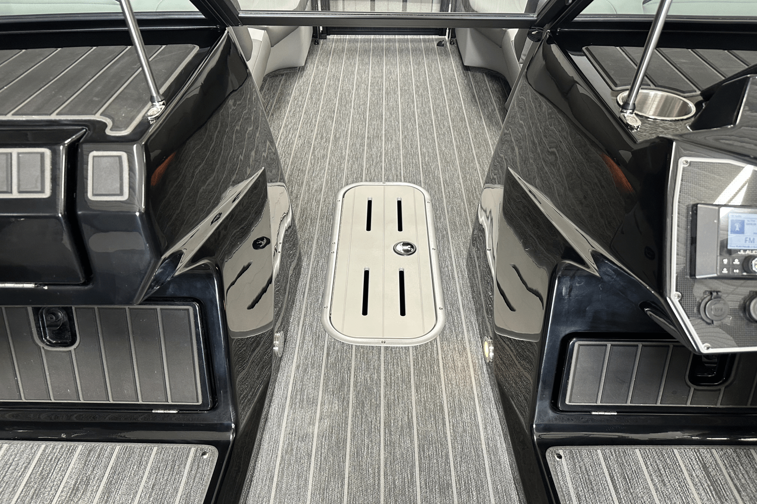 2026 Premier 230SOLARIS Image Thumbnail #57