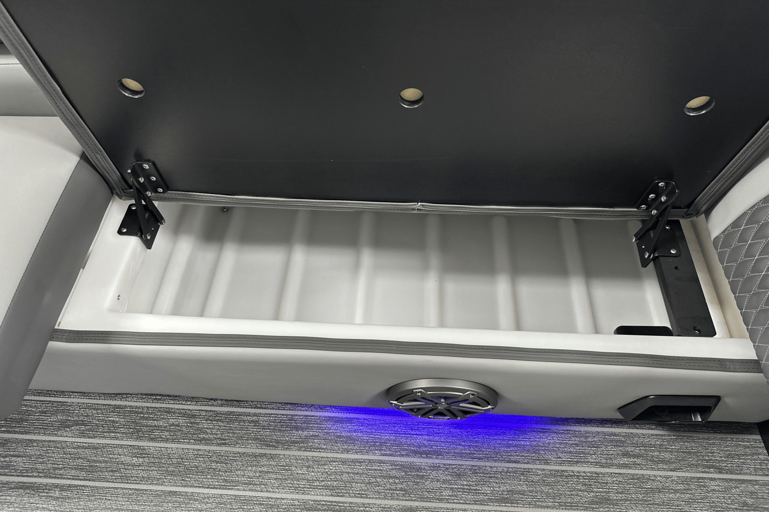 2026 Premier 230SOLARIS Image Thumbnail #75