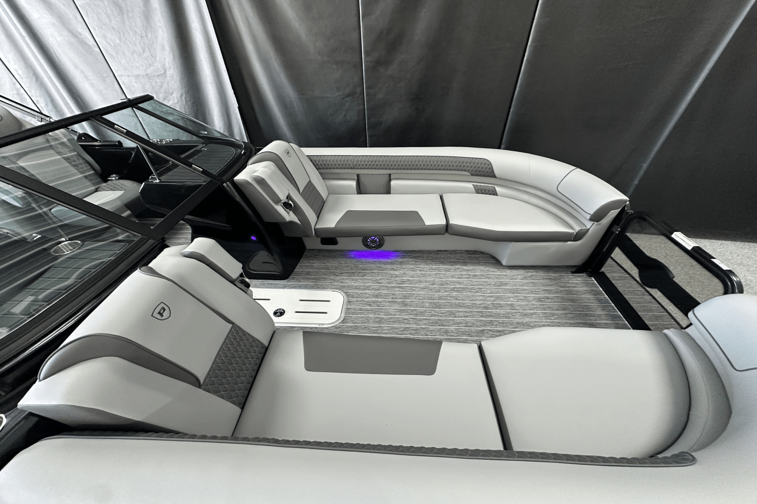 2026 Premier 230SOLARIS Image Thumbnail #9