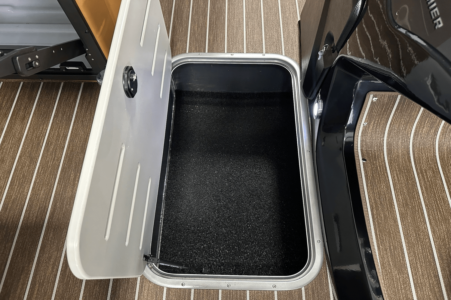 2026 Premier 210SUNSATION Image Thumbnail #28