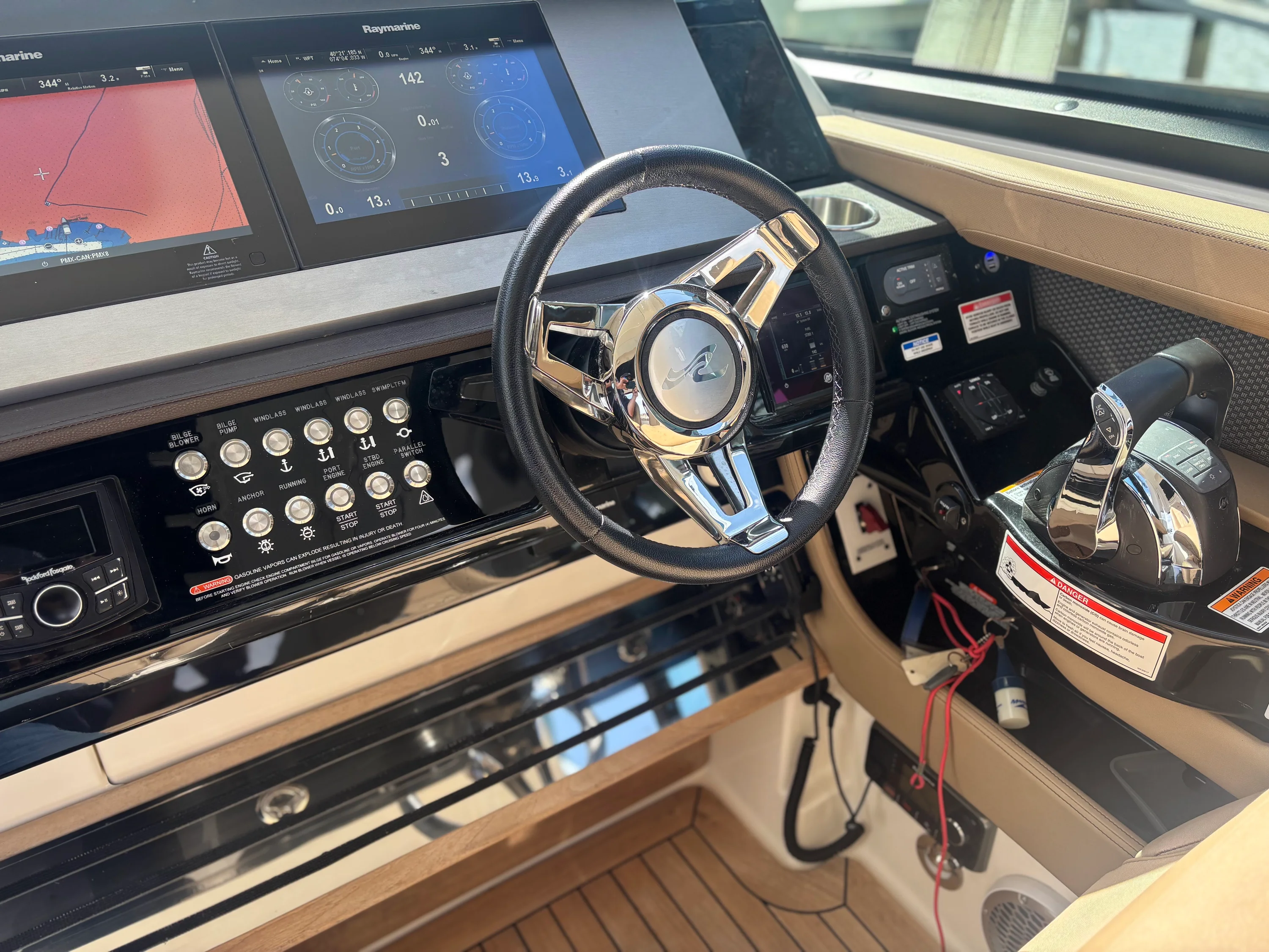 2018 Sea Ray 400 SLX Image Thumbnail #16