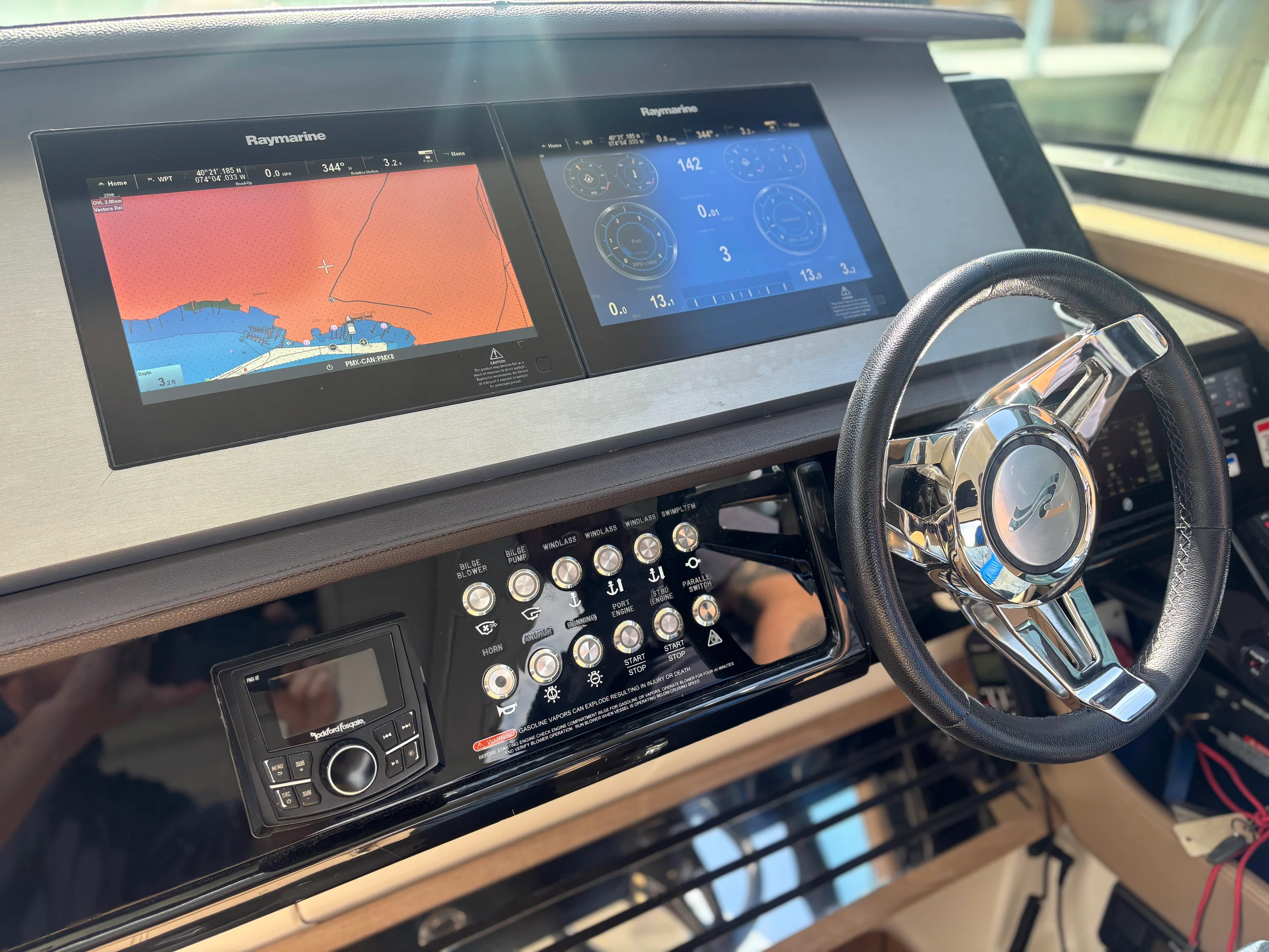 2018 Sea Ray 400 SLX Image Thumbnail #14