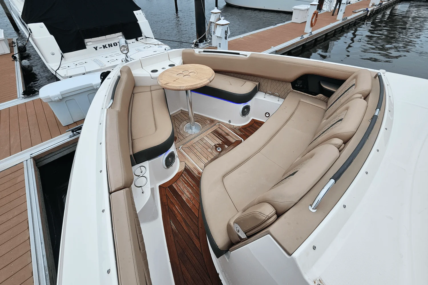 2018 Sea Ray 400 SLX Image Thumbnail #35