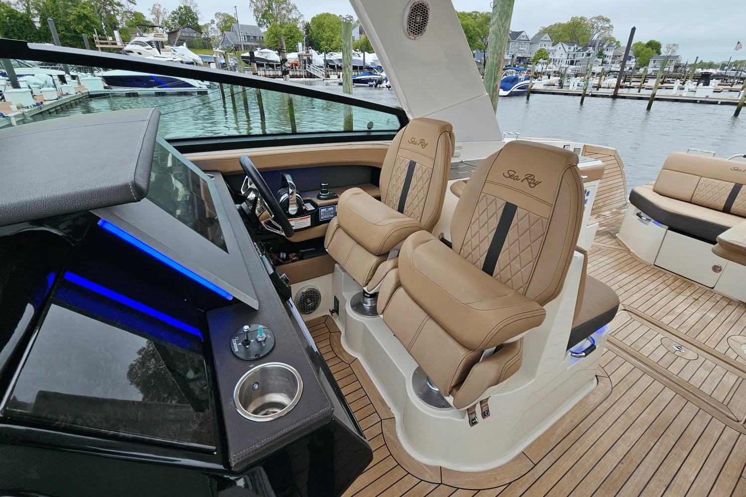 2018 Sea Ray 400 SLX Image Thumbnail #18