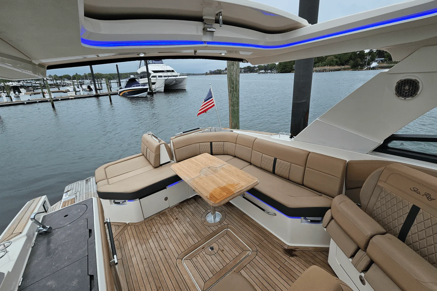 2018 Sea Ray 400 SLX Image Thumbnail #11