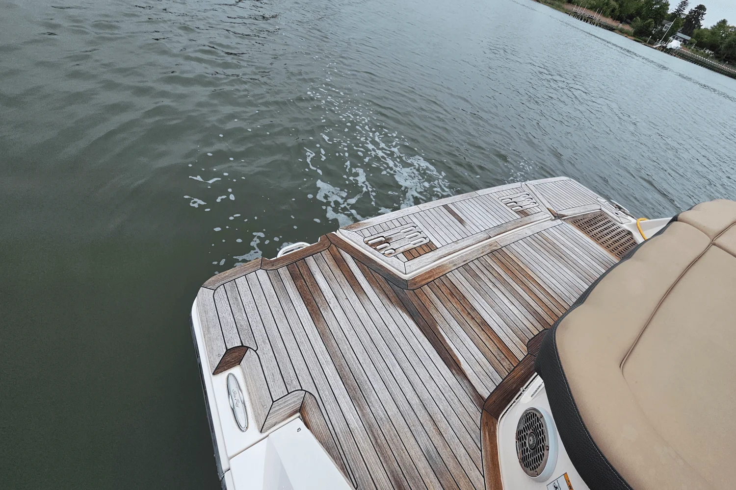 2018 Sea Ray 400 SLX Image Thumbnail #8