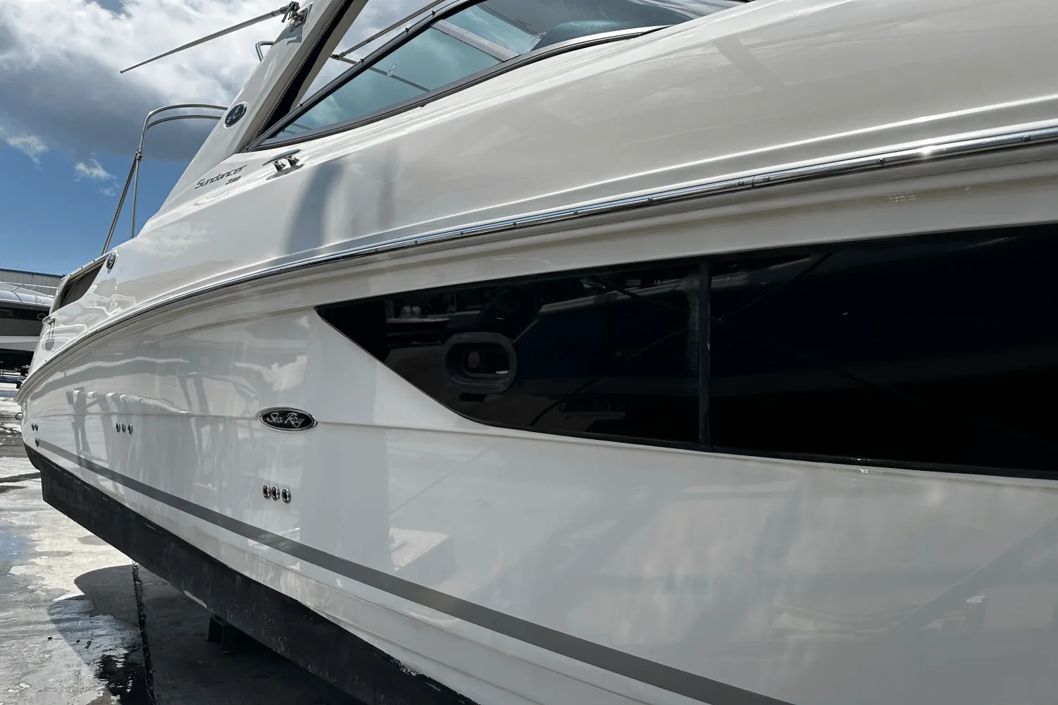 2016 Sea Ray 310 SUNDANCER Image Thumbnail #4
