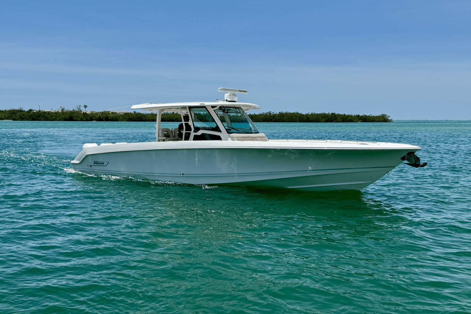 2018 Boston Whaler 380 OUTRAGE Image Thumbnail #2