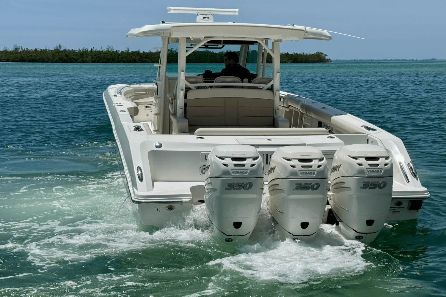 2018 Boston Whaler 380 OUTRAGE Image Thumbnail #9