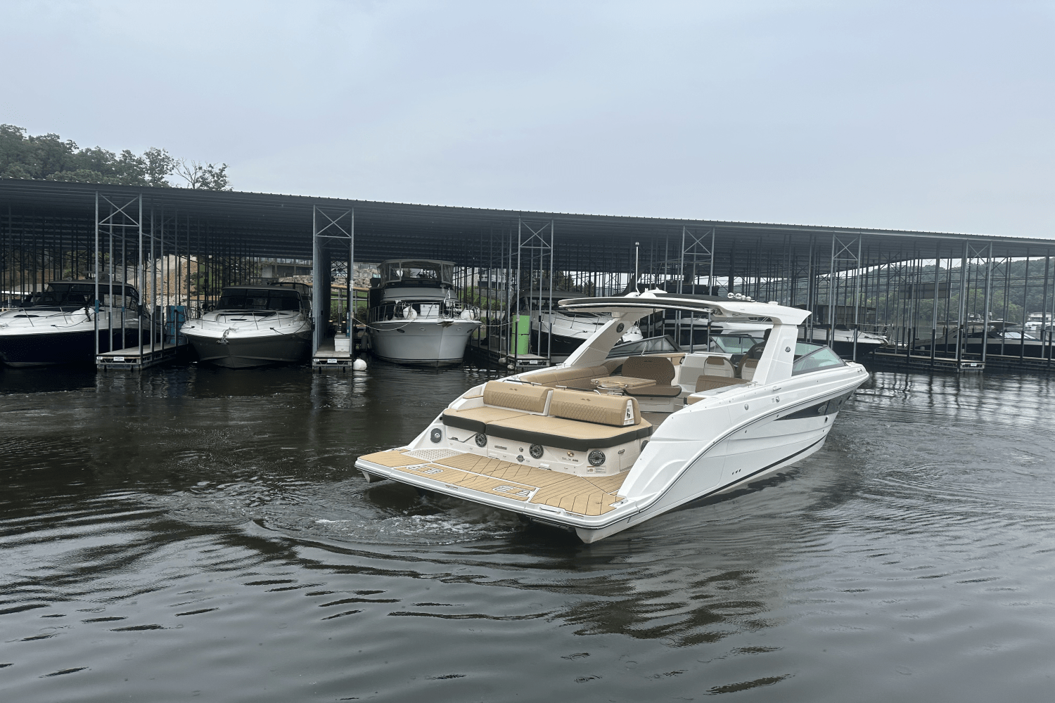 2023 Sea Ray SLX 400 Image Thumbnail #4