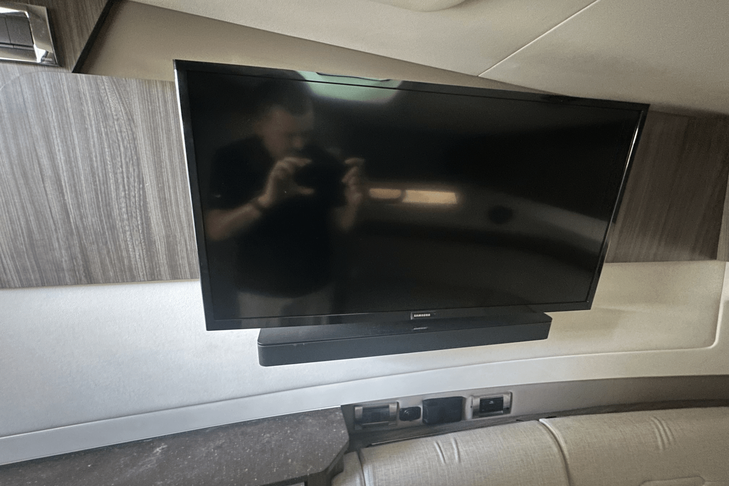 2023 Sea Ray SLX 400 Image Thumbnail #10