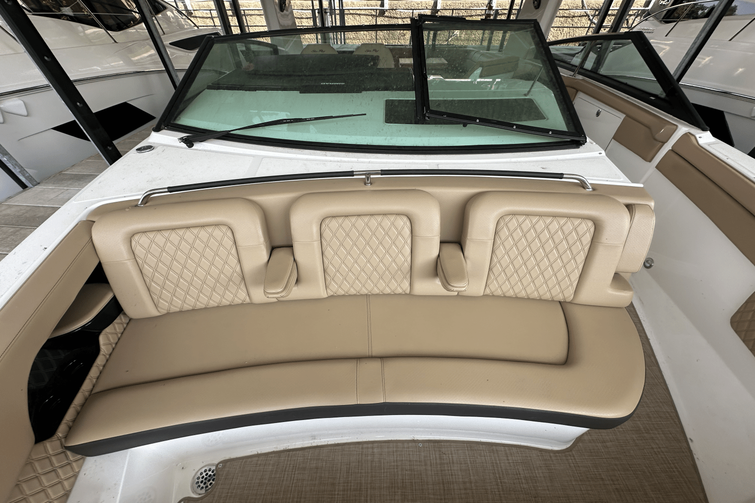 2023 Sea Ray SLX 400 Image Thumbnail #9